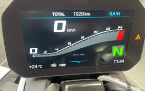 BMW M1000R 2024 0E81