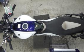 SUZUKI ｸﾞﾗﾃﾞｨｳｽ400 2010 VK58A