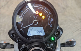 TRIUMPH STREET TWIN 2021 DAD74G