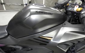 KAWASAKI ZX-25R ZX250E