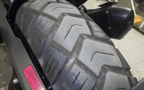 HUSQVARNA SVARTPILEN 250