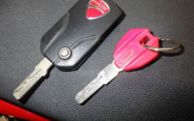 DUCATI MULTISTRADA 1200 S 2010