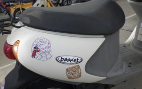 SUZUKI LET's 4 Basket CA43A