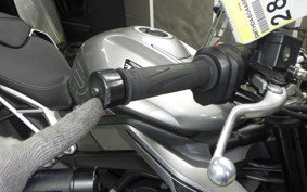 TRIUMPH STREET TRIPLE R 2024
