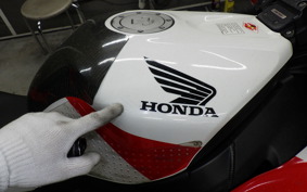 HONDA CBR1000RR 2005