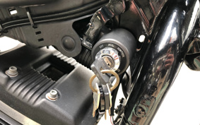 HARLEY XL883N 2016 LE2