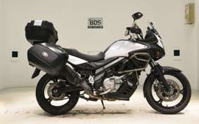 SUZUKI Vｽﾄﾛｰﾑ650A 2013 VP56A