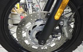 TRIUMPH STREET SCRAMBLER 2023
