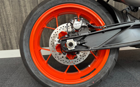 KTM 890 DUKE GP TU940