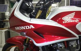 HONDA CB1300SF SUPER BOLDOR 2005 SC54