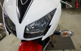 HONDA CBR250R GEN 3 2015 MC41