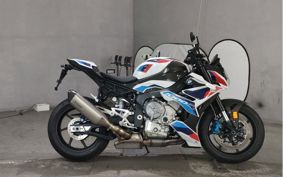 BMW M1000R 0E81