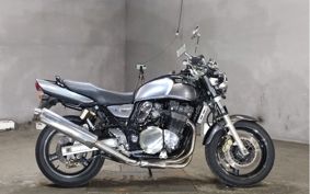 SUZUKI INAZUMA 1200 GV76A