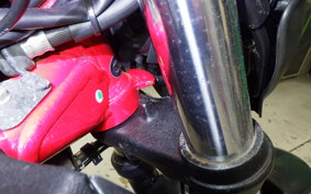 SUZUKI ｸﾞﾗﾃﾞｨｳｽ400 2014