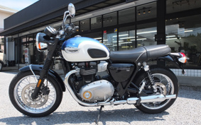 TRIUMPH BONNEVILLE T100 2016 DAD70G