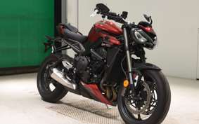 TRIUMPH STREET TRIPLE RS 2024