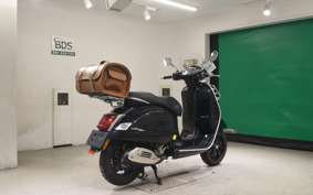 VESPA GTS300 SUPER 2023