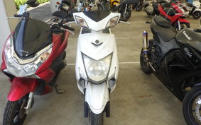 YAMAHA CYGNUS 125 X 2 2004 SE44J