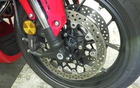 HONDA CBR650R E-Clutch 2025 RH17