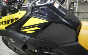 SUZUKI Vｽﾄﾛｰﾑ250