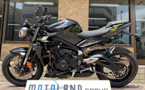 TRIUMPH TRIUMPH  STREET  TRIPLE RS 2025 HDA614