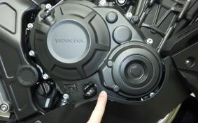 HONDA CBR650R 2023 RH03