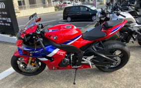 HONDA CBR1000RR-R FB SP 2025 SC82