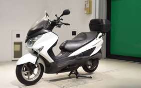 SUZUKI SKYWAVE 200 (Burgman 200)