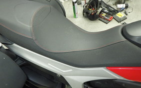 DUCATI HYPERSTRADA 820 2017