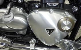 TRIUMPH BONNEVILLE SPEED 2025