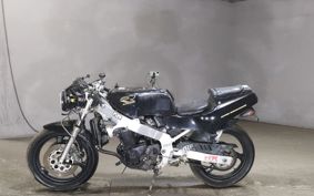 SUZUKI GSX-R400 GK73A