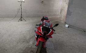 HONDA CBR600RR PC40