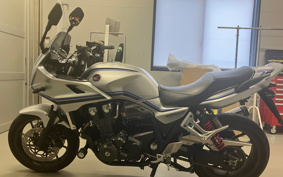 HONDA CB1300 SUPER  BOL DOR ABS 2024 SC54