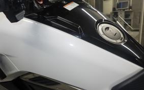 HONDA NM4 VULTUS -02 2016 RC82