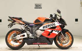 HONDA CBR1000RR 2005 SC57