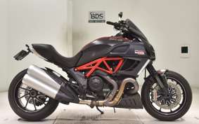 DUCATI DIAVEL Carbon 2013