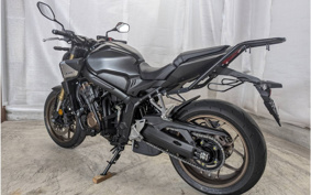 HONDA CB650R E-Clutch 2025 RH17