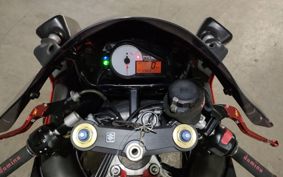 SUZUKI GSX-R1000 2002 GT74A