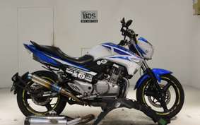 SUZUKI GSR250