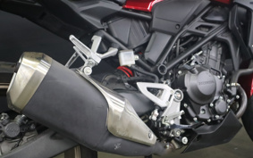 HONDA CB250R MC52