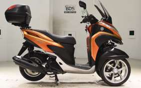 YAMAHA TRICITY 125 SE82J