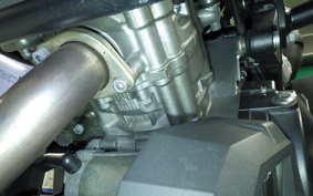 SUZUKI Vｽﾄﾛｰﾑ1000A 2015 VU51A