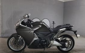 HONDA VFR1200F DCT SC63