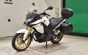 HONDA CBF190X 2025