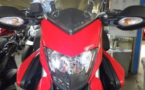 DUCATI HYPERSTRADA 820 2015