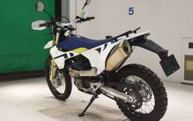 HUSQVARNA 701ED 2023