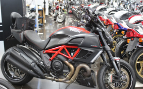 DUCATI DIAVEL Carbon 2013 G100A