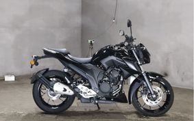YAMAHA FZ25 RG69