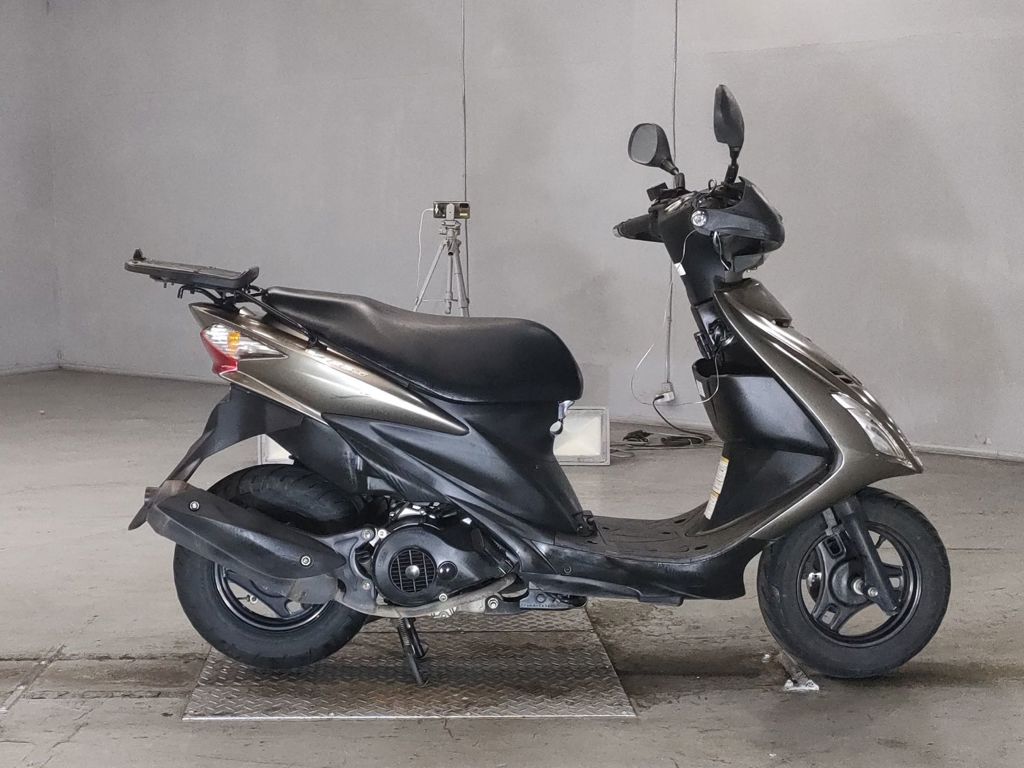 Фото Suzuki ADDRESS V125 с японского аукциона