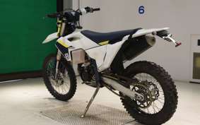 HUSQVARNA FE250